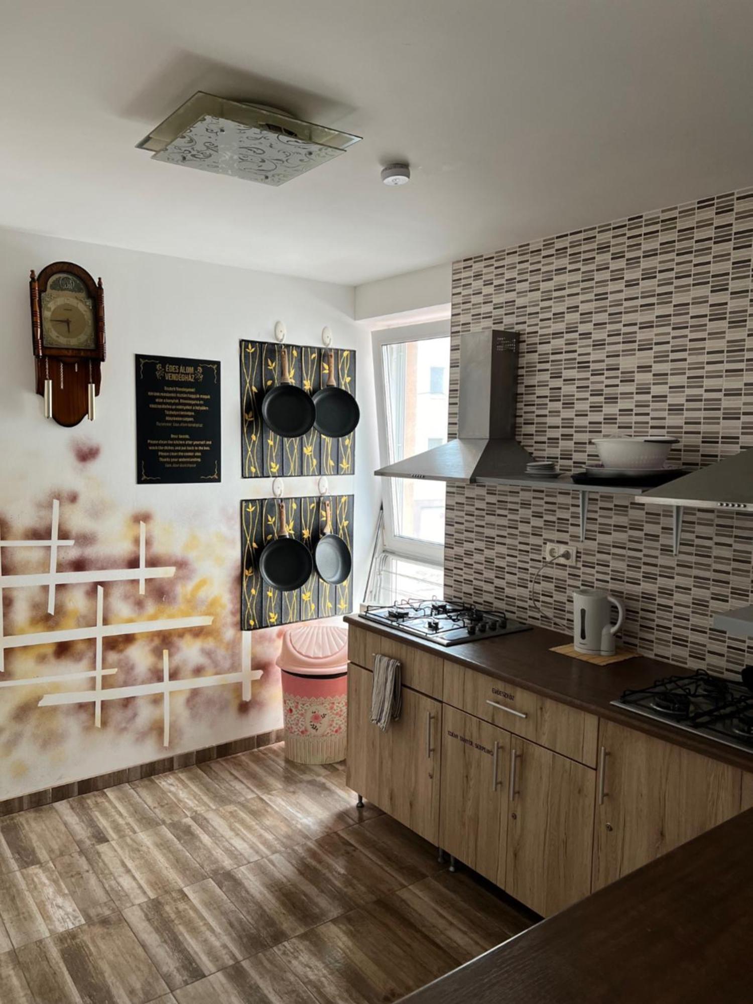Sweet Dream Guesthouse Сегед Экстерьер фото